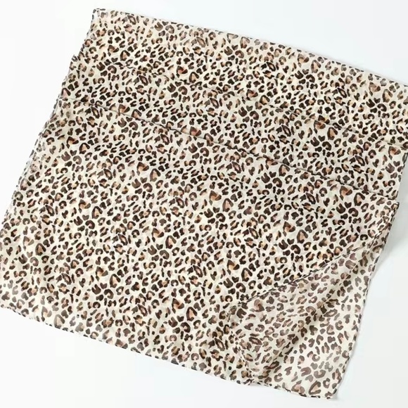 Leopard print scarf - Picture 5 of 10